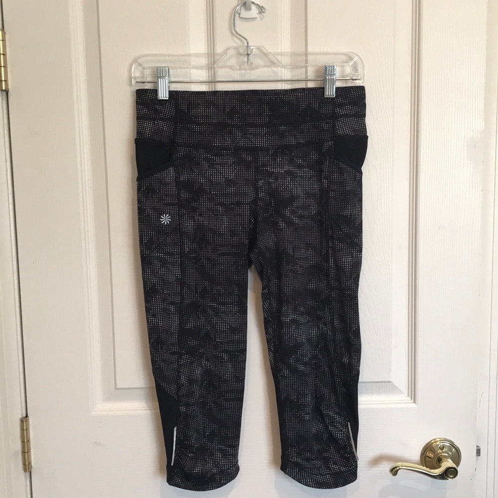 Athleta Cropped Leggings